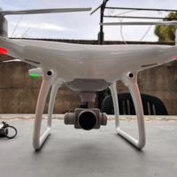 DRONE DJI Phantom 4 – Pari al nuovo – Kit completo