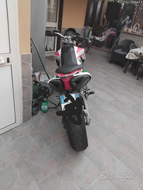 Aprilia dorsoduro 750