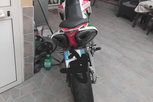 Aprilia dorsoduro 750