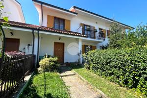 VILLA A SCHIERA A SAN MAURO TORINESE