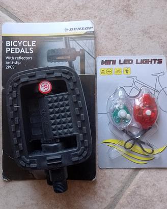 pedali MTB nuovi e luci