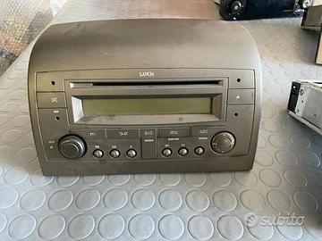 Autoradio stereo lettore cd lancia ypsilon