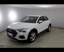 AUDI Q3 35 TDI quattro Business Advanced