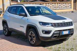 Jeep Compass 4xe Trailhawk 1.3 turbo t4 240cv