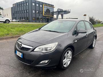 Opel Astra 1.4 turbo 100cv