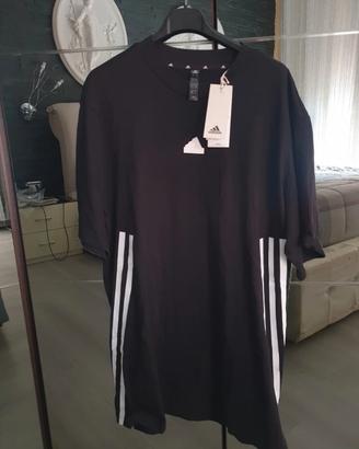 T-shirt nera adidas over taglia M nuova 