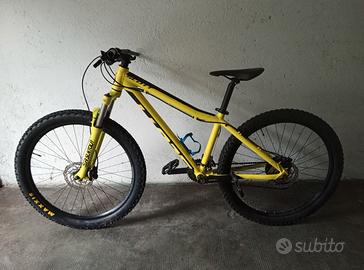Bici Mountain-bike front Scott Scale 2019 taglia S
