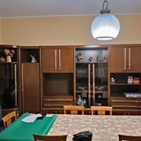 Armadio sala con vetrine