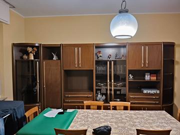 Armadio sala con vetrine