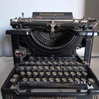 macchina da scrivere Remington standard 10