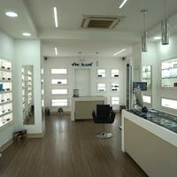 Arredamento completo negozio ottica o similare