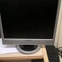 Monitor 17" Samsung modello Syncmaster 713bn