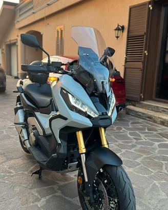 xadv750 depotenziato a2 anno 2024