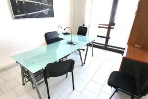 Ufficio smart working con parcheggi