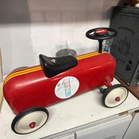 Automobilina per bambini vintage