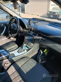  MERCEDES CLASSE C 220