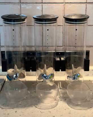 Dispenser a parete per alimenti secchi