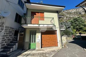 CASA SEMINDIPENDENTE A LOCANA