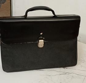 ventiquattrore marca Mandarino duck