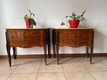 Coppia comodini bombati con marmo – vintage