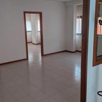 Ufficio vicino stazione