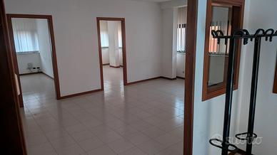 Ufficio vicino stazione