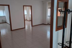 Ufficio vicino stazione