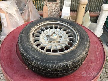 Bmw cerchio originale in lega leggera auto d'epoca