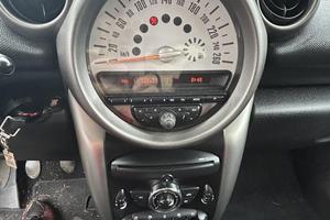 Mini countryman con 18 mesi di garanzia