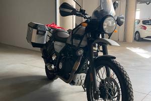 Royal Enfiled HIMALAYAN 411