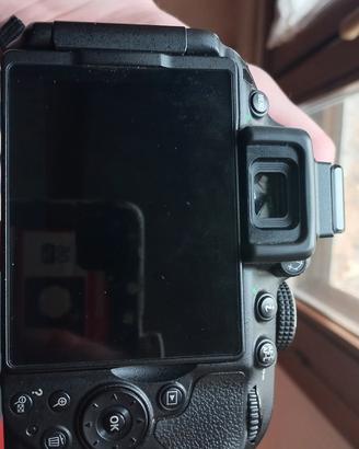 lotto Nikon d5300 + afs 35mm + afs 18-105 