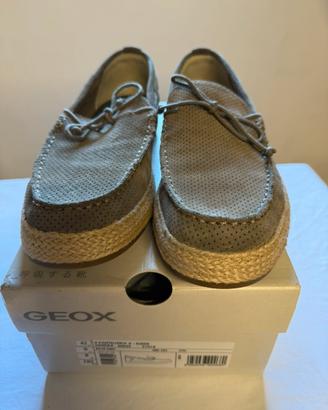 Mocassini Geox scamosciati nuovi beige taglia 42