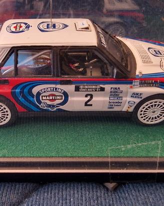 LANCIA DELTA 16V GR A 1/43 metallo bianco. Martini