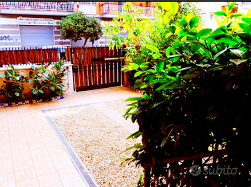 Posto auto con annesso deposito mobili