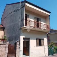 CASA INDIPENDENTE A BAGNOLI IRPINO
