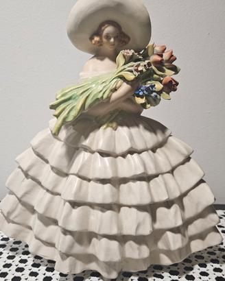 damina in ceramica di Guido Cacciapuoti