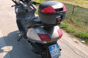 Scooter aprilia 250