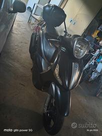 Piaggio Beverly 350