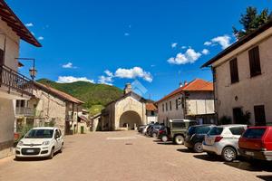 5 LOCALI A CALIZZANO