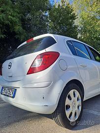 Opel Corsa 1.2 GPL/Benzina - 2012