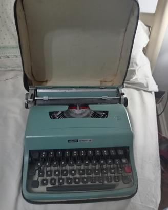 macchina da scrivere vintage