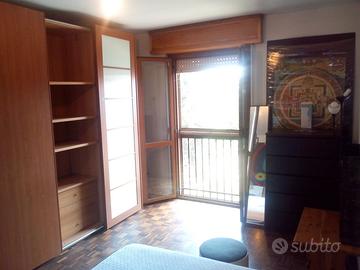 Stanza singola o doppia in villetta con giardino