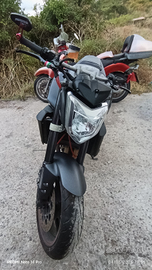 Moto Yamaha FZ1