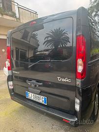 Renault Trafic 9 posti