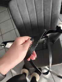 borsa carpisa nera con difetto