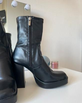 Stivali neri Pull & Bear