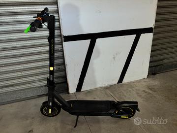 Ninebot G2 Max monopattino elettrico