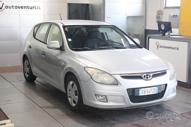 HYUNDAI i30 1.4 16V 109CV BlueDr. GPL Special