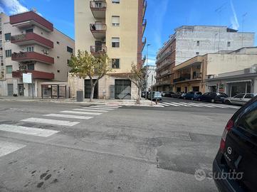 NEGOZIO A BRINDISI