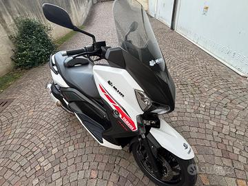 Yamaha X-Max 400 - 2014